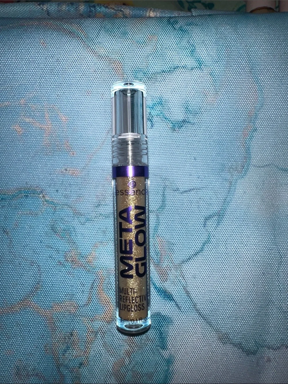 Essentials Meta Glow Multi-Reflective Lip Gloss - Gold